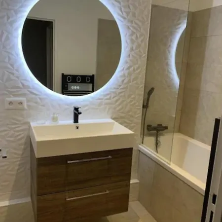 Dans Un Grand Refait - Belle Vue *